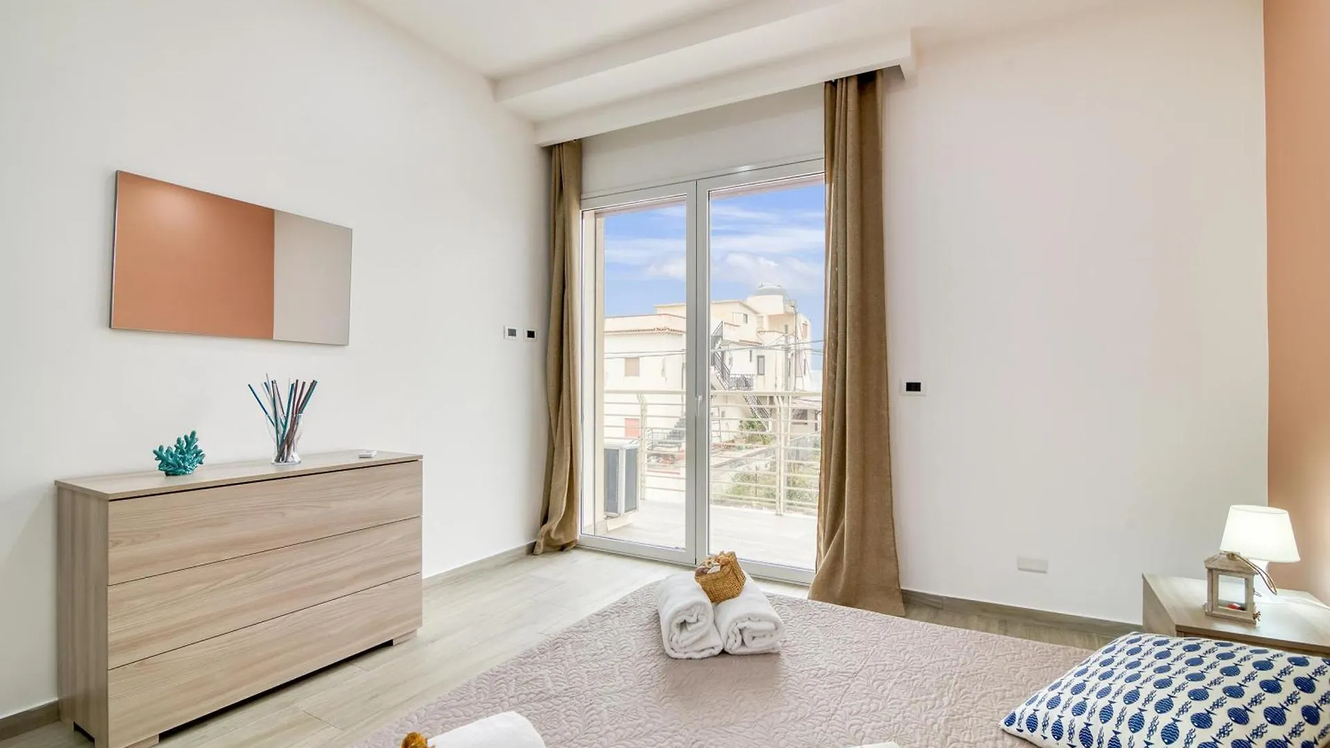 Apartment Corallo House 200 Mt From The Sea - Happy Rentals Augusta Italy